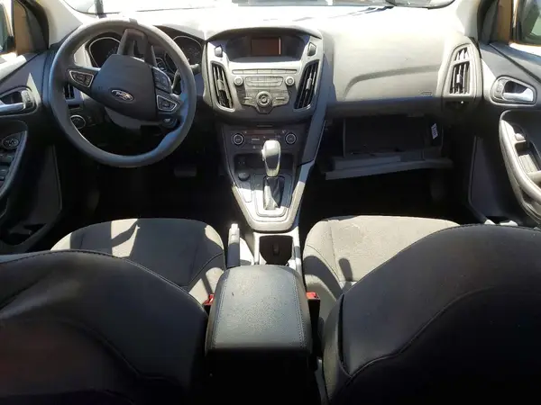 1FADP3FE4JL210608 2018 FORD FOCUS - Image 8