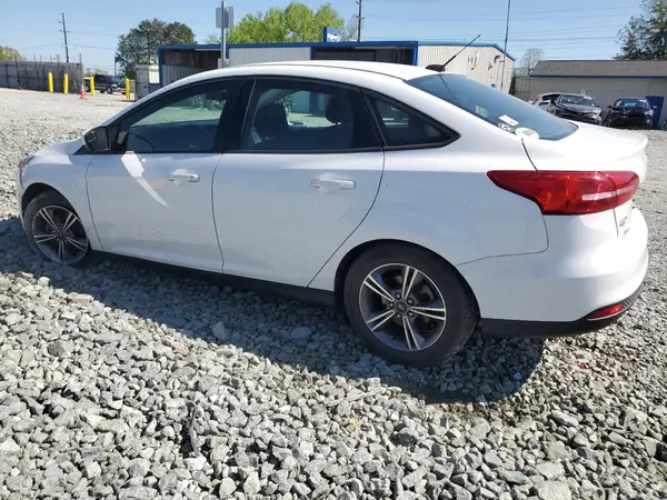 1FADP3FE4JL220247 2018 FORD FOCUS - Image 2