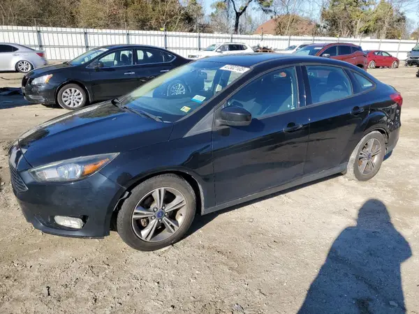 1FADP3FE4JL221009 2018 FORD FOCUS - Image 1