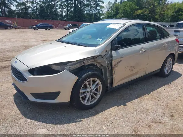 1FADP3FE4JL229157 2018 FORD FOCUS - Image 2