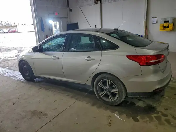 1FADP3FE4JL239400 2018 FORD FOCUS - Image 2