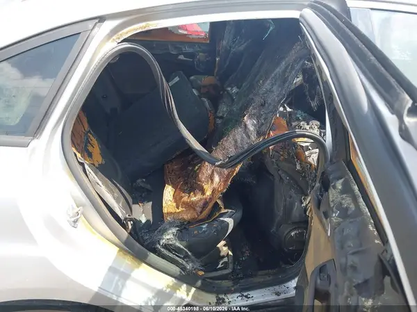 1FADP3FE4JL246086 2018 FORD FOCUS - Image 8