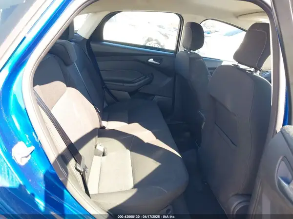 1FADP3FE4JL279265 2018 FORD FOCUS - Image 8