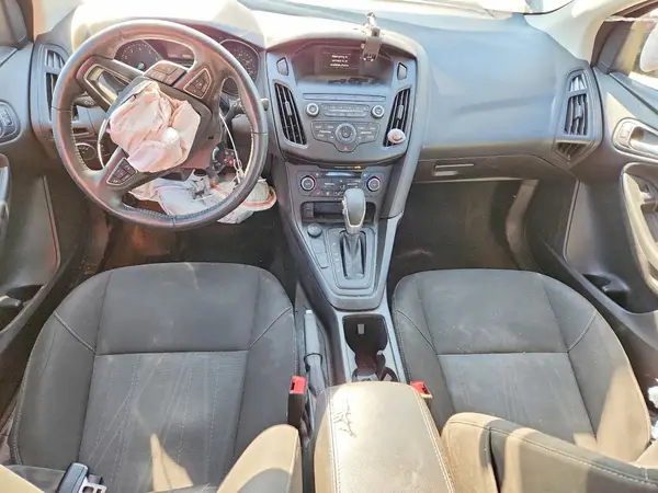 1FADP3FE4JL298558 2018 FORD FOCUS - Image 8