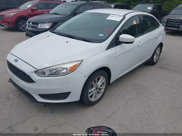 1FADP3FE4JL302513 2018 FORD FOCUS - Image 2
