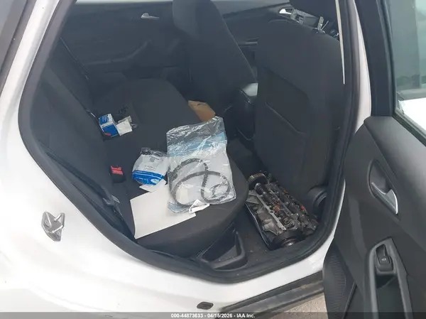 1FADP3FE4JL302513 2018 FORD FOCUS - Image 8