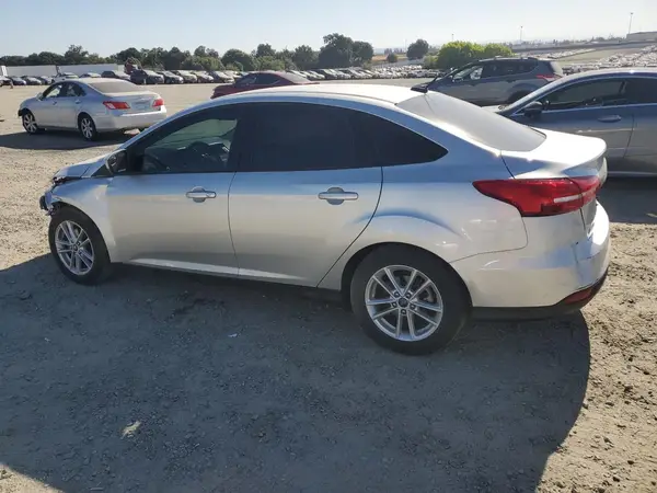 1FADP3FE4JL308909 2018 FORD FOCUS - Image 2
