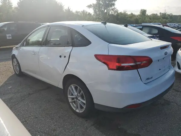 1FADP3FE4JL312832 2018 FORD FOCUS - Image 2