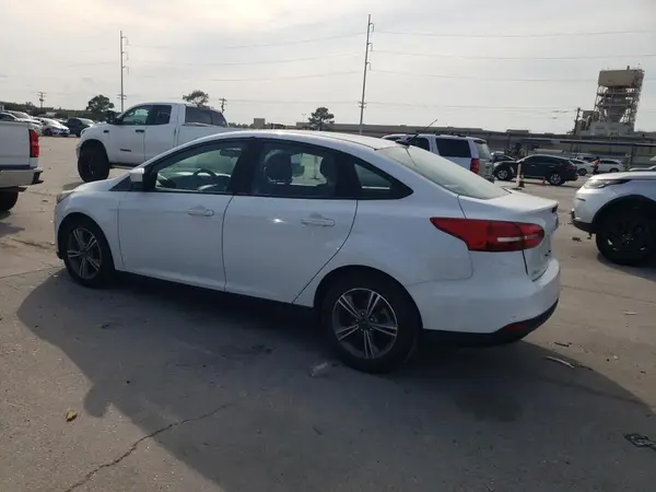 1FADP3FE4JL313138 2018 FORD FOCUS - Image 2