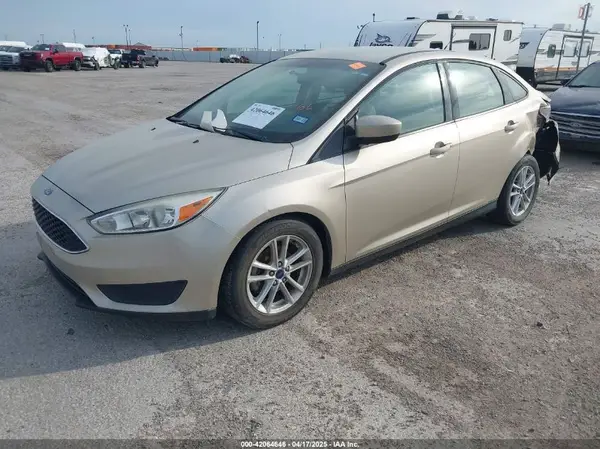 1FADP3FE4JL321370 2018 FORD FOCUS - Image 2