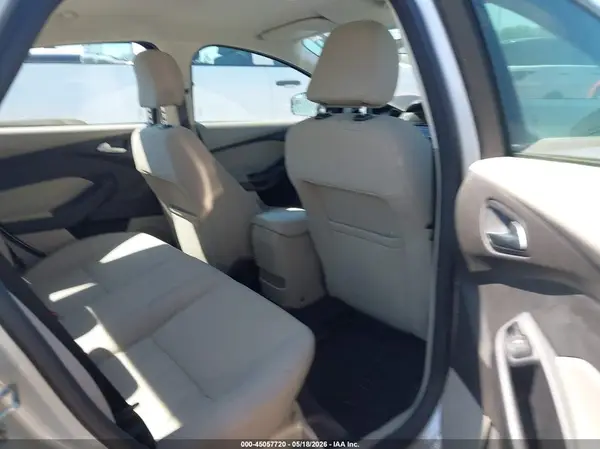 1FADP3FE5GL287707 2016 FORD FOCUS - Image 8