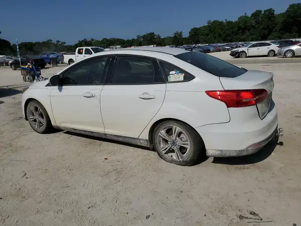 1FADP3FE5HL275204 2017 FORD FOCUS - Image 2