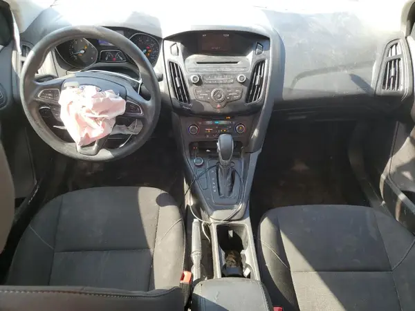 1FADP3FE5HL275204 2017 FORD FOCUS - Image 8
