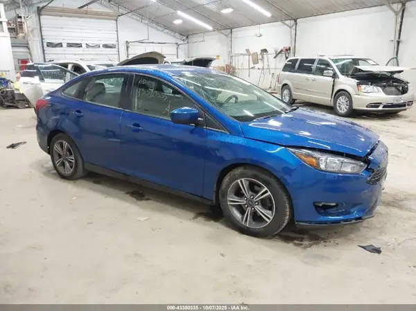 1FADP3FE5JL210083 2018 FORD FOCUS - Image 1