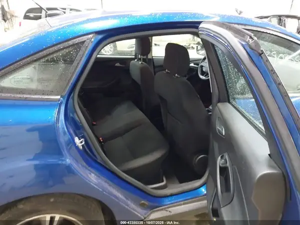 1FADP3FE5JL210083 2018 FORD FOCUS - Image 8