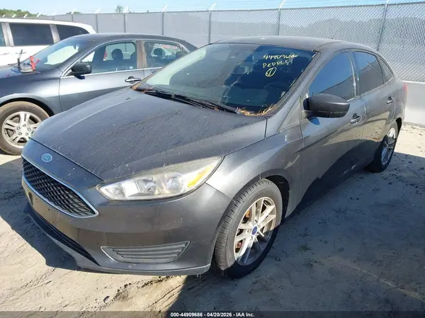 1FADP3FE5JL213937 2018 FORD FOCUS - Image 2
