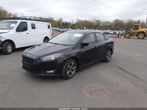 1FADP3FE5JL219267 2018 FORD FOCUS - Image 2