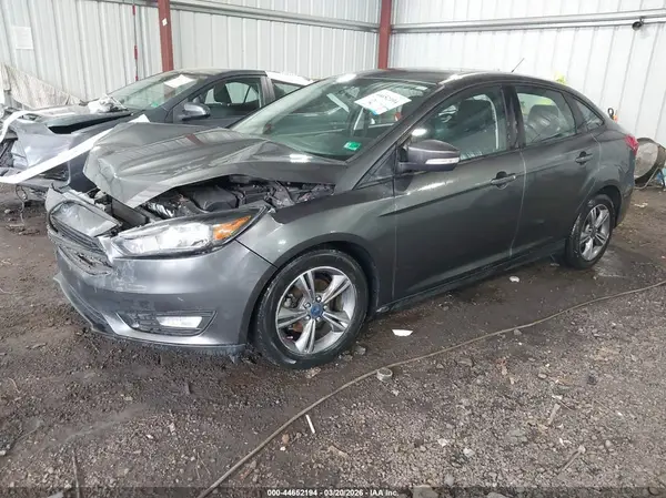1FADP3FE5JL221018 2018 FORD FOCUS - Image 2