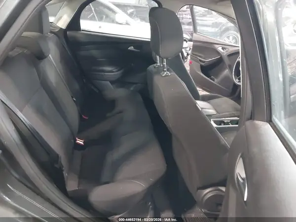 1FADP3FE5JL221018 2018 FORD FOCUS - Image 8