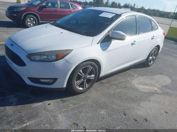 1FADP3FE5JL229376 2018 FORD FOCUS - Image 2