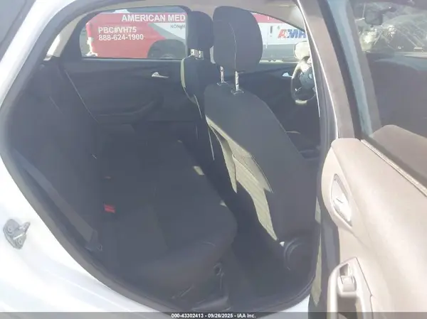 1FADP3FE5JL229376 2018 FORD FOCUS - Image 8