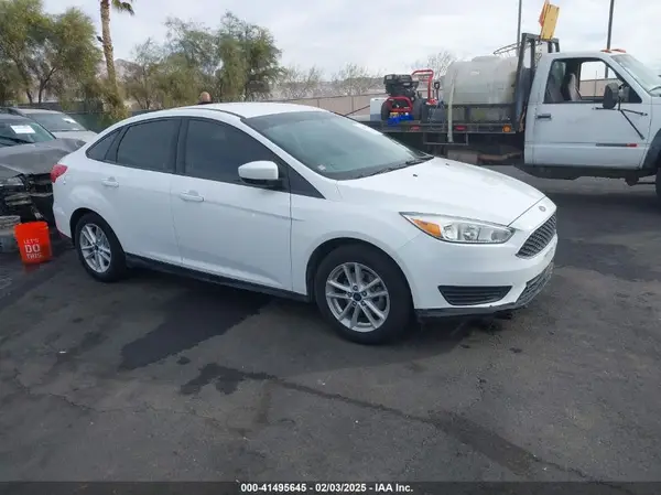 1FADP3FE5JL241401 2018 FORD FOCUS - Image 1