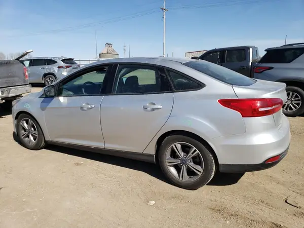 1FADP3FE5JL241561 2018 FORD FOCUS - Image 2