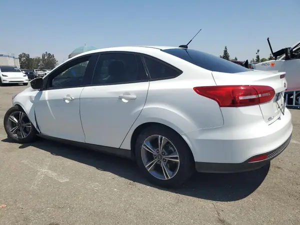 1FADP3FE5JL244749 2018 FORD FOCUS - Image 2