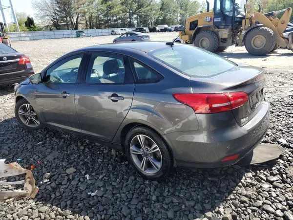 1FADP3FE5JL255010 2018 FORD FOCUS - Image 2