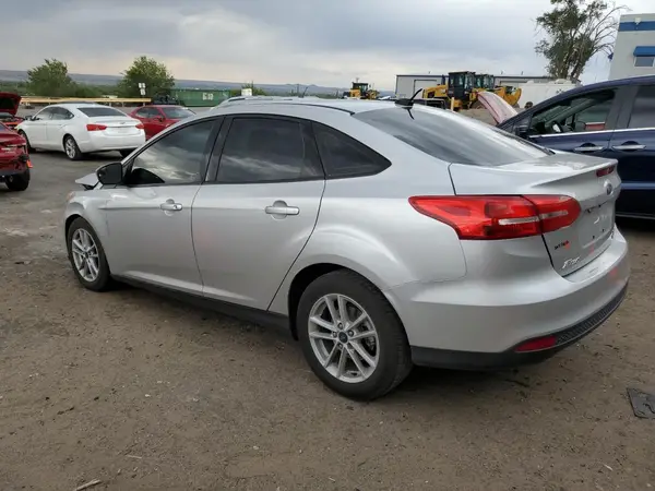 1FADP3FE5JL270977 2018 FORD FOCUS - Image 2