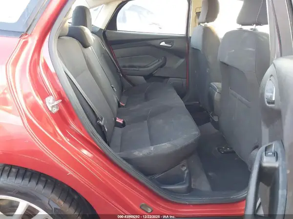 1FADP3FE5JL286726 2018 FORD FOCUS - Image 8