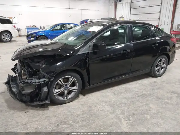 1FADP3FE5JL303346 2018 FORD FOCUS - Image 2
