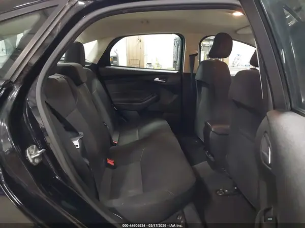 1FADP3FE5JL303346 2018 FORD FOCUS - Image 8