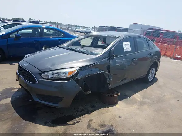 1FADP3FE5JL307509 2018 FORD FOCUS - Image 2