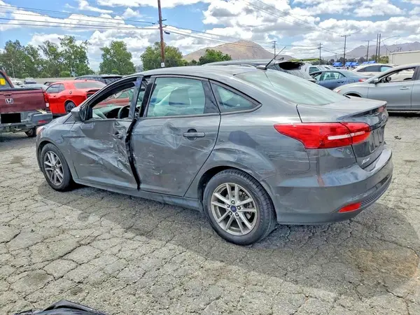 1FADP3FE5JL312824 2018 FORD FOCUS - Image 2
