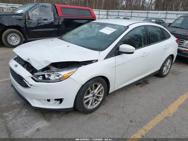 1FADP3FE5JL321281 2018 FORD FOCUS - Image 2