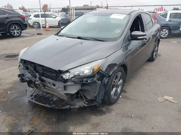 1FADP3FE6GL306443 2016 FORD FOCUS - Image 2