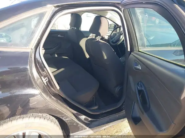 1FADP3FE6HL277785 2017 FORD FOCUS - Image 8