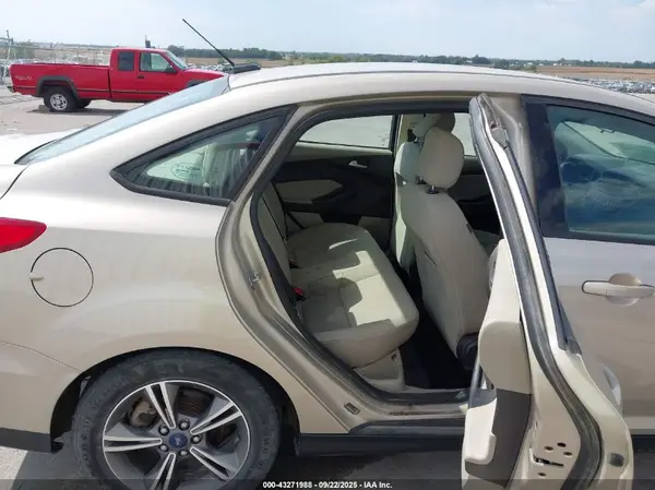 1FADP3FE6HL284168 2017 FORD FOCUS - Image 8