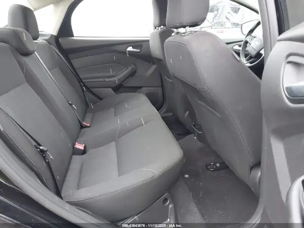 1FADP3FE6HL305522 2017 FORD FOCUS - Image 8