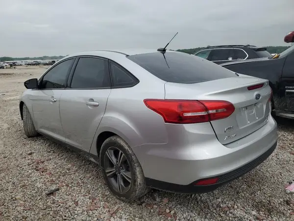 1FADP3FE6HL308128 2017 FORD FOCUS - Image 2