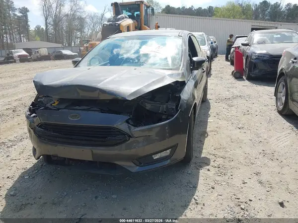 1FADP3FE6HL324555 2017 FORD FOCUS - Image 2
