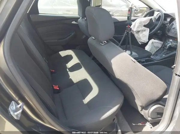 1FADP3FE6HL324555 2017 FORD FOCUS - Image 8