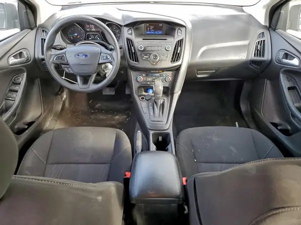 1FADP3FE6HL326404 2017 FORD FOCUS - Image 8