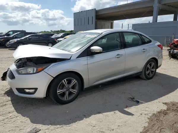 1FADP3FE6HL330937 2017 FORD FOCUS - Image 1