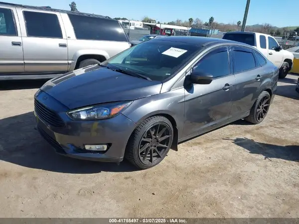 1FADP3FE6HL333451 2017 FORD FOCUS - Image 2
