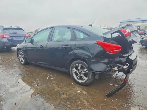 1FADP3FE6JL219603 2018 FORD FOCUS - Image 2