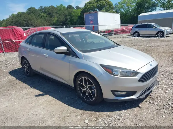 1FADP3FE6JL243173 2018 FORD FOCUS - Image 1