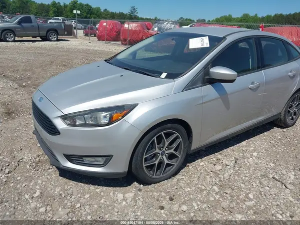 1FADP3FE6JL243173 2018 FORD FOCUS - Image 2