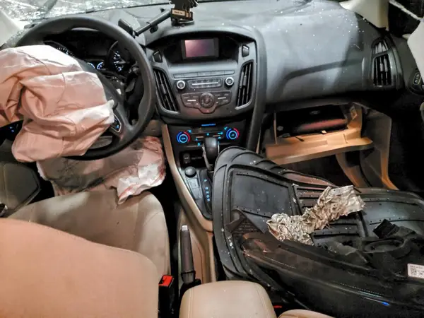 1FADP3FE6JL260989 2018 FORD FOCUS - Image 8